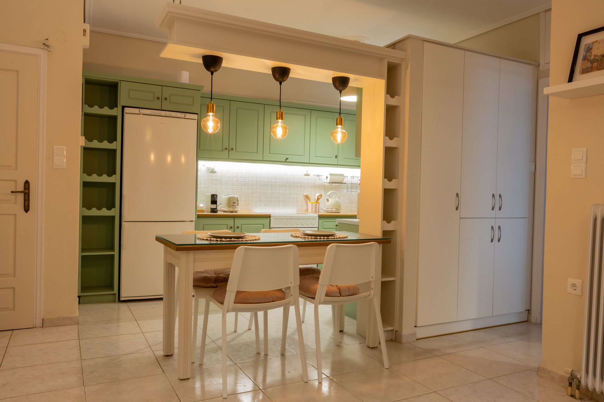 The dining table under pendant lights